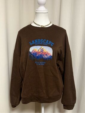 Vintage Brown 'Landscape Mountain Range' Graphic Sweatshirt
